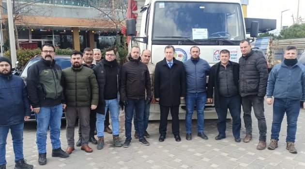 DEPREM BÖLGESİNDE SICAK YEMEK DAĞITIMI İÇİN TURGUTLU’DAN ARAÇLAR YOLA ÇIKTI