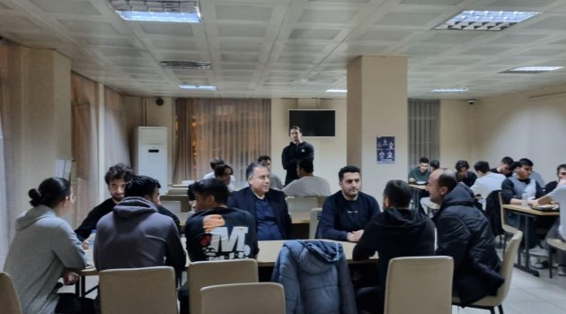 KAYMAKAM KAPANKAYA KYK’DA ÖĞRENCİLER İLE BİR ARAYA GELDİ