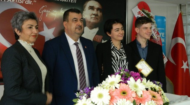 MALİ MÜŞAVİR GÖNCÜ ADAYLIĞINI ACIKLADI