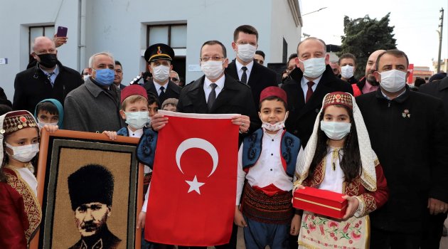Türkiye Cumhuriyeti’nin Kurucusu Gazi Mustafa Kemal ATATÜRK'ün Turgutlu'ya Gelişinin 99. Yıldönümü İlçemizde Düzenlenen Törenle Kutlandı